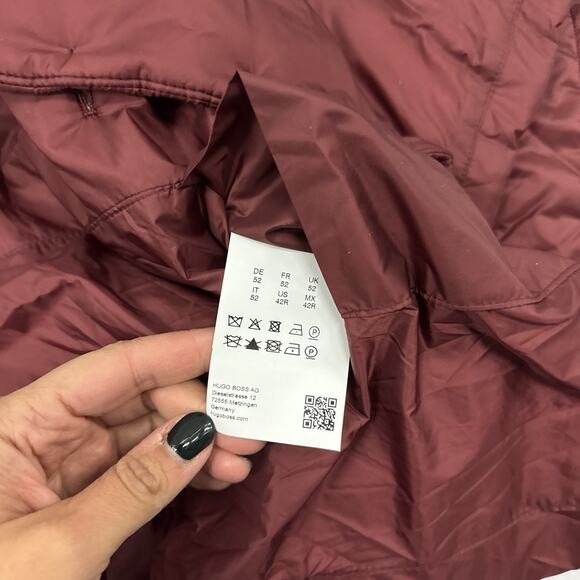 Hugo Boss Men's "Hiwan" Slim Fit Red Button Down Insulated Vest US 42R - Picture 8 of 9